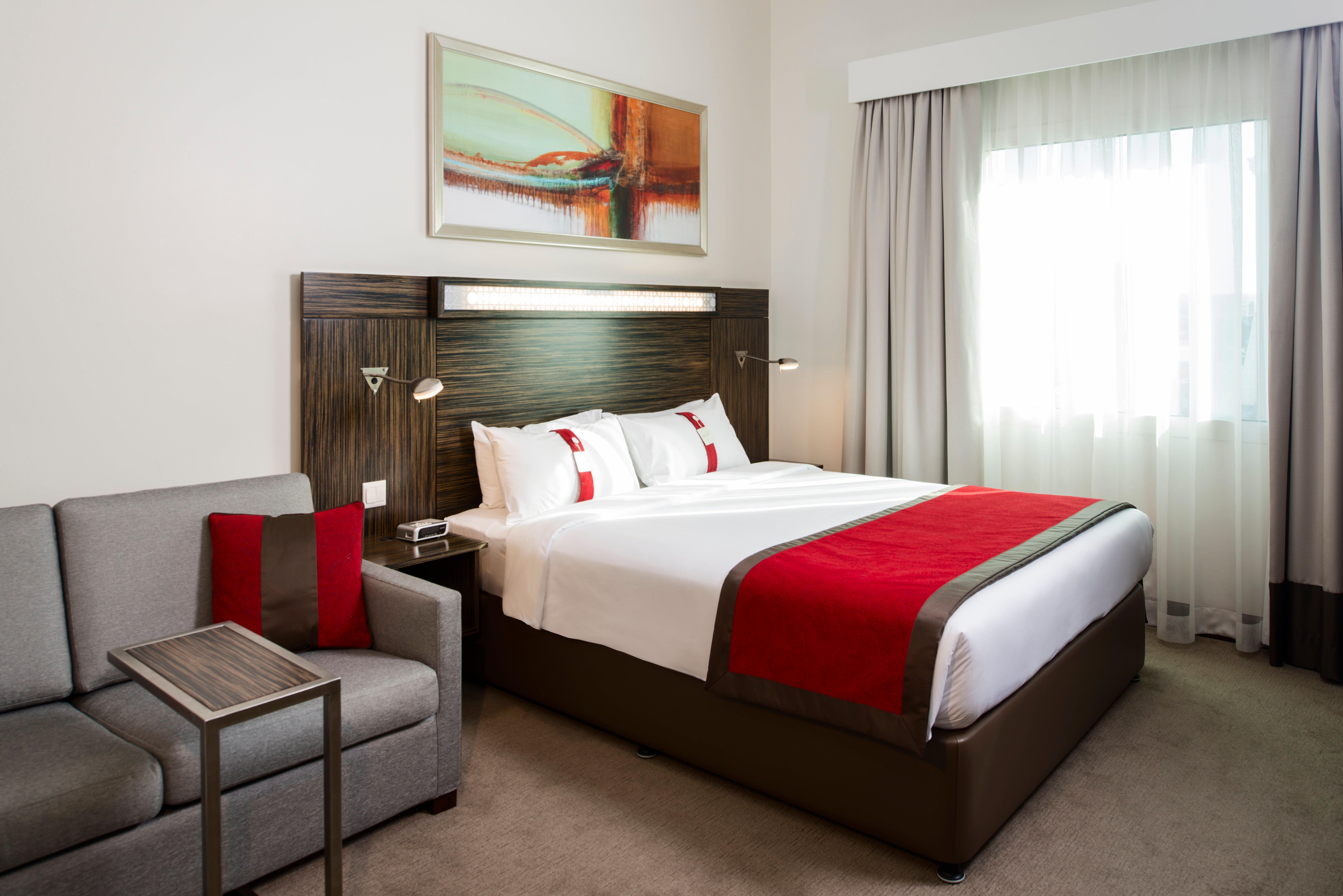 Holiday Inn Express Dubai Internet City By Ihg Exterior foto