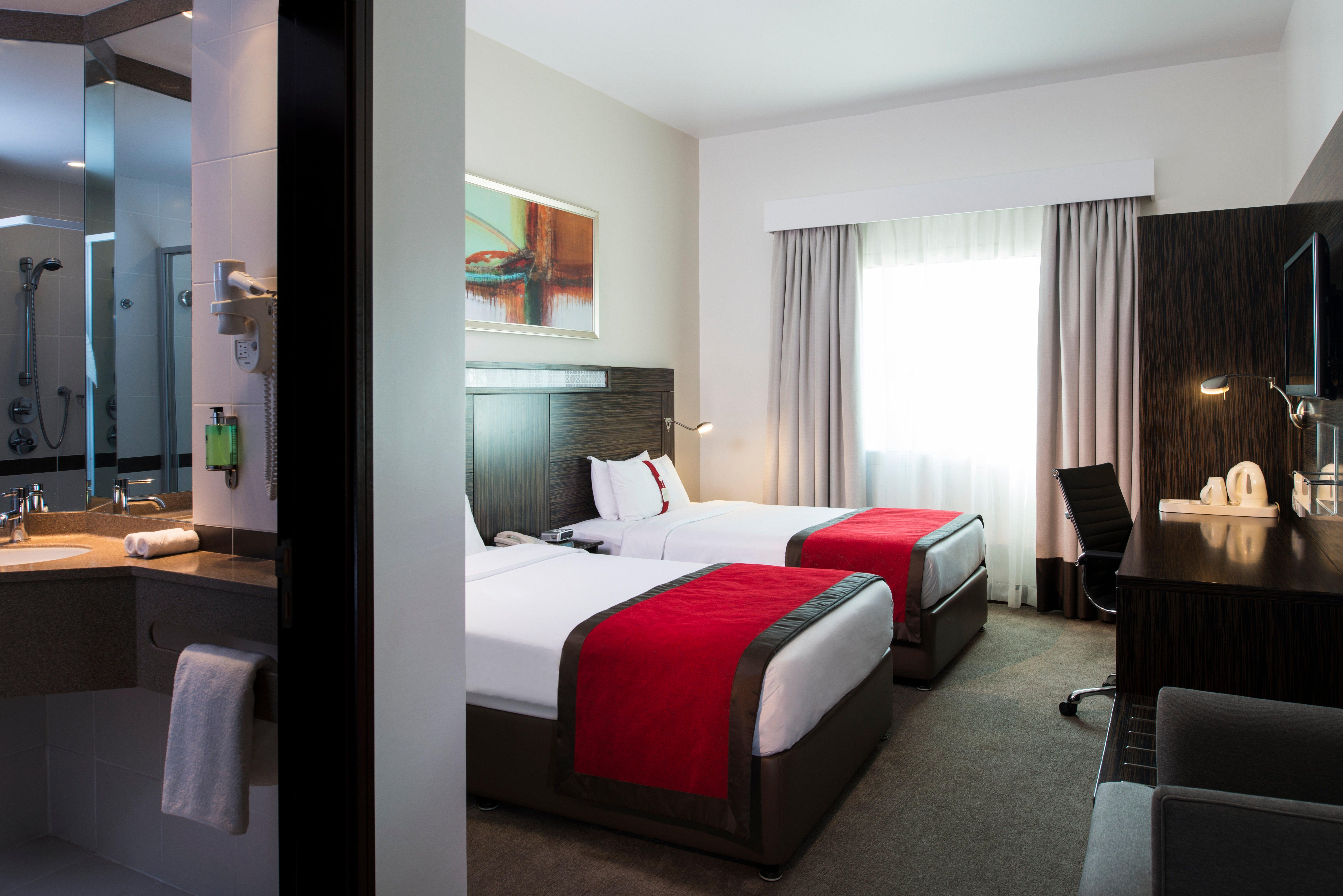 Holiday Inn Express Dubai Internet City By Ihg Exterior foto